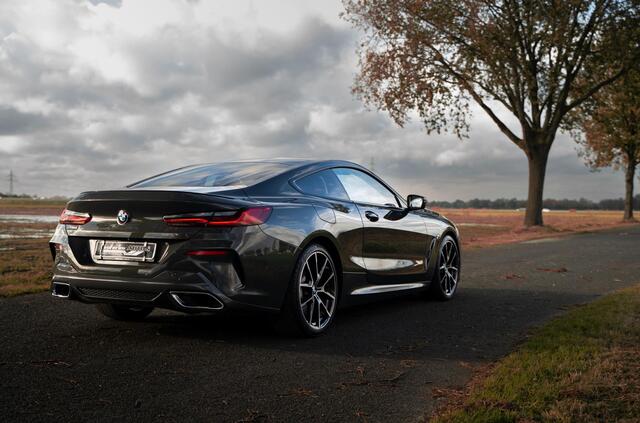 BMW 8-SERIE 840d Coupe X-Drive M Sport Led Laser light Soft close Leder 20 Inch