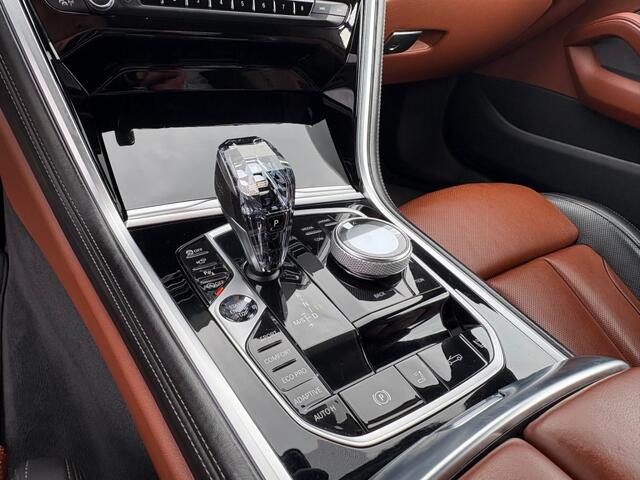 BMW 8-SERIE High Executive M SPORT / HUD / KEYLES / CRYSTAL
