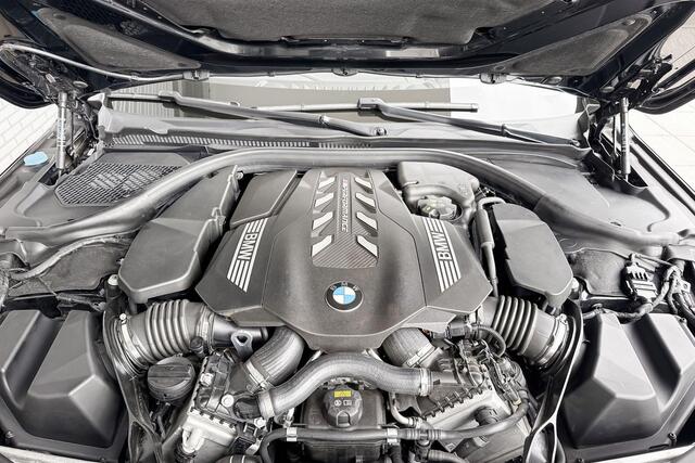 BMW 8-SERIE M850i xDrive High Executive