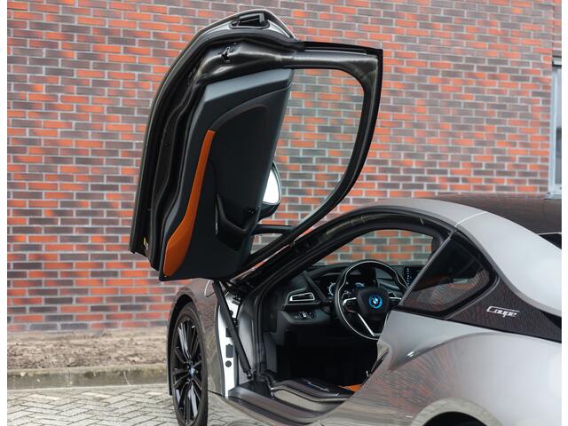 BMW I8 | Laserlicht - Carplay - Facelift