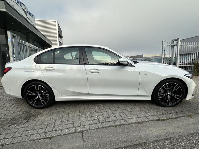 BMW M-Model 3-serie 330i NEW sport 330 Adapt.Cruise|Camera|Alarm|Stoelverw.