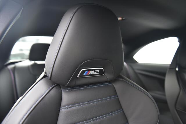 BMW M2 Competition 19 Inch Voor / 20 Inch Achter / Head Up / Comfort Acces / Carbon Interieur lijsten / Carbon Fibre dak / Selections 2500