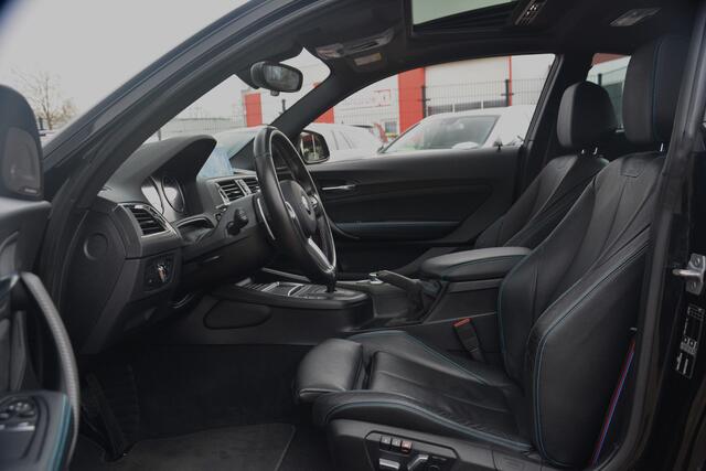 BMW M2 2-serie Coupé DCT LCI | M-Performance uitlaat | Schuif-/kanteldak | Harman-Kardon | Memory seats | Keyless | DAB+ | Camera | Deze M2 is werkelijk subliem!! Volledig onderhouden en afkomstig van een echte purist!!