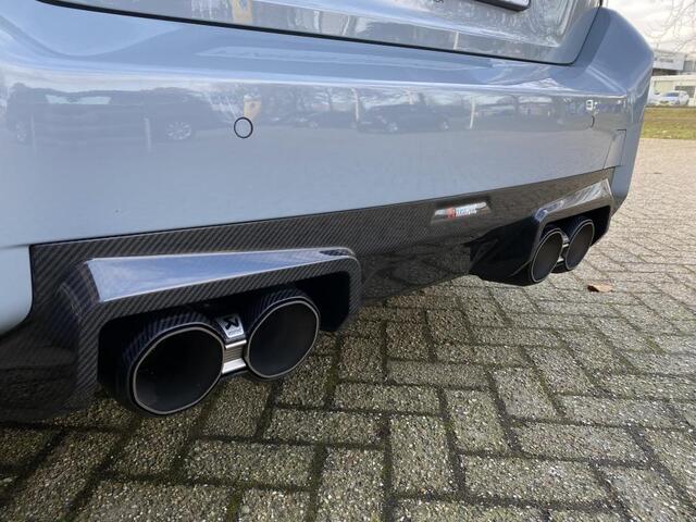 BMW M2 Akrapovic / Carbon /H&K /Head-Up/ M-Zetels+Memo/ 19-Inch/ Led