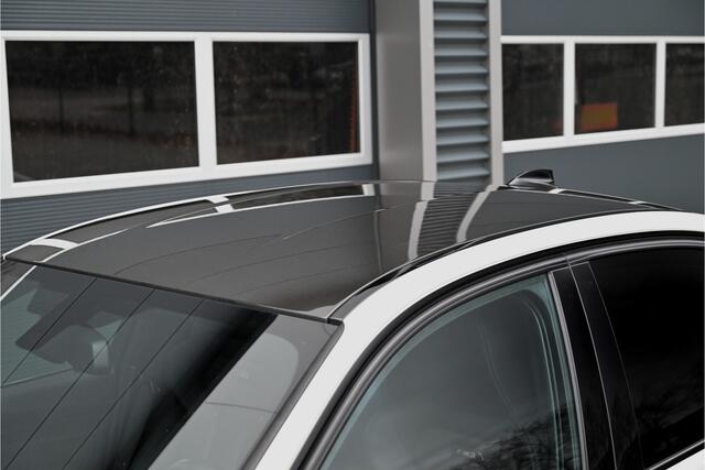 BMW M3 3-serie DCTA LCI / CARBON / HARMAN KARDON / LEDER / MEMORY / DODE HOEK DETECTIE / DEALERONDERHOUDEN