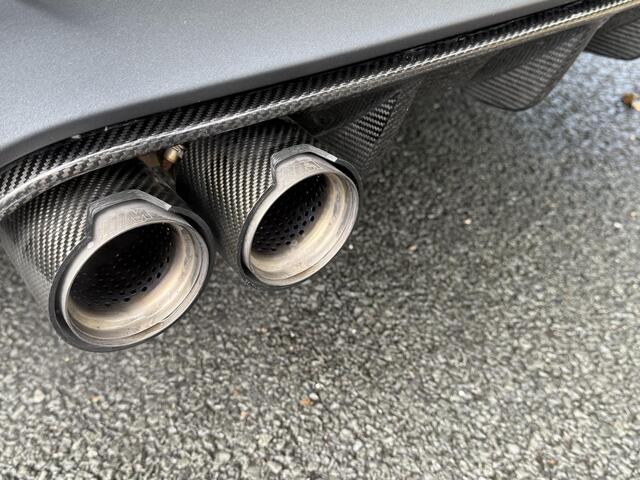 BMW M4 Competition 450PK CeramicoCarbonoFrozenGrey