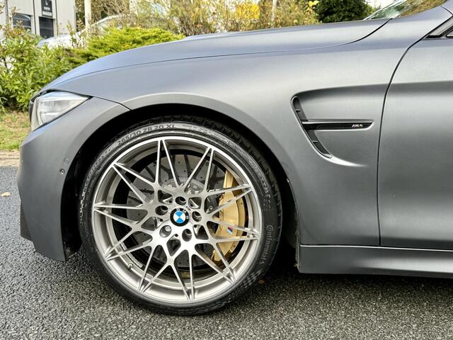 BMW M4 Competition 450PK CeramicoCarbonoFrozenGrey
