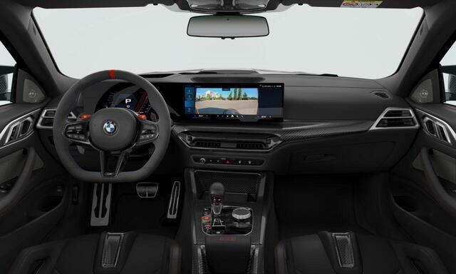 BMW M4 CS