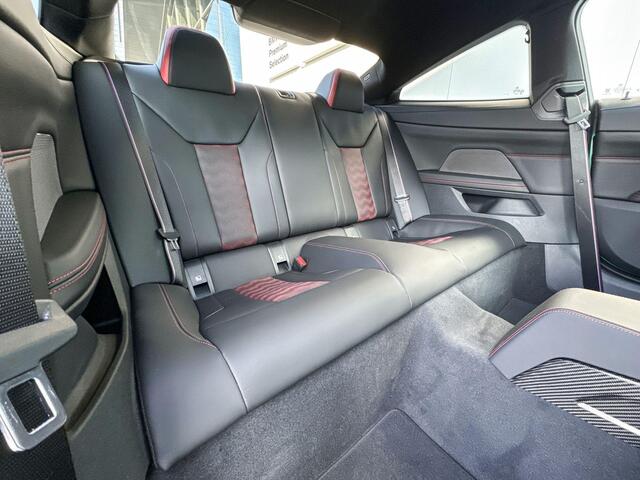 BMW M4 4 Serie Coupé CS | Driving Assistant | Elektrisch bedienbare achterklep | Stuurwielrand verwarmd