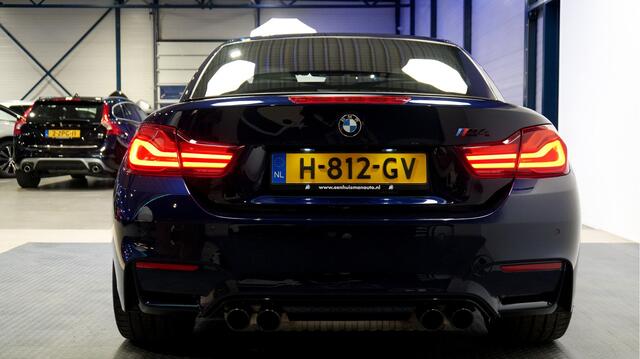 BMW M4 4-serie Cabrio Competition 353kW/480pk DCT7 NL-AUTO! HEAD-UP + CLIMA + CRUISE + VOLLEDIG AKRAPOVIC + STOEL-&STUURVERWARMING + FULL XPELL + ACTIVE LED KOPLAMPEN + HARMAN/KARDON + MERINO LEDER + CAMERA + ALARM + EL.CABRIOKAP + PARKSENSOREN + 20" LM-VELGEN!!