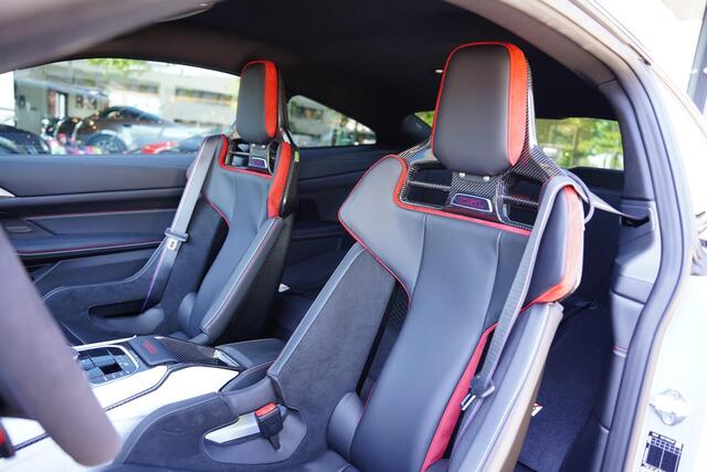 BMW M4 4-serie Coupé CSL Nieuw