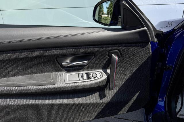 BMW M4 CS