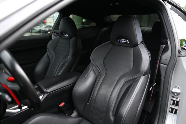 BMW M4 Coupé Competition Automaat / M Drive Professional / M Sportstoelen / Comfort Access / Stoelventilatie / Laserlight / Harman Kardon / Head-Up / Parking Assistant Plus
