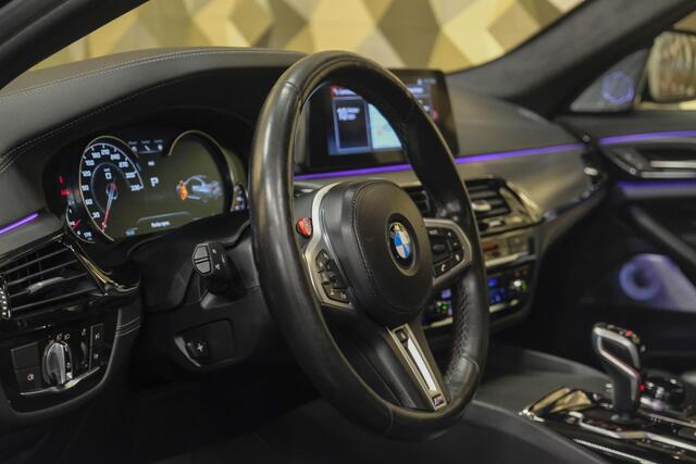 BMW M5 5-serie V8 600pk NLauto Keramisch Carbon dak Massage Rear-entertainment Bowers&Wilkins Stoelkoeling HELEMAAL VOL!!!