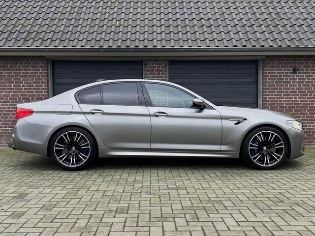 BMW M5 4.4 V8 600 PK X DRIVE CARBON M-DRIVER PACK HUD HK
