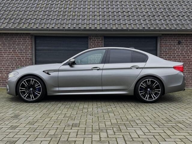 BMW M5 4.4 V8 600 PK X DRIVE CARBON M-DRIVER PACK HUD HK