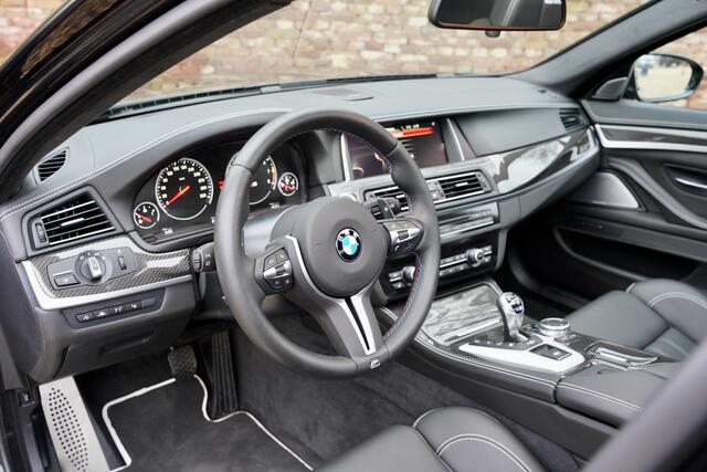BMW M5 Competition F10 '1,016 kilometers' 1 of 200 1 out of 200, Very low mileage - 1.016 kilometers, Exclusive Sonderlackierung with Merino black leather and anthracite roof, Cutting-edge tech: Bang & Olufson sound - surround view, Ultimate luxury: adaptive sus