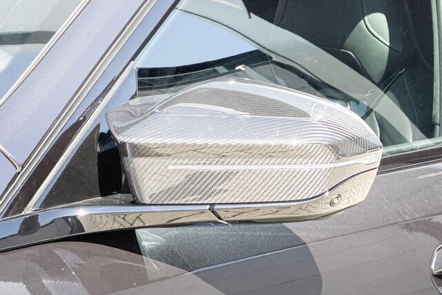 BMW M5 Sedan | Comfort Pack | Driving Assistant Professional | Carbon Pack inclusief Carbon Dak