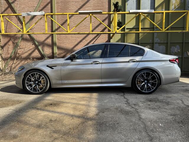 BMW M5 5-serie Competition / Carbon - Keramisch - Soft close - Bmw Laserlights - Dealer onderhouden
