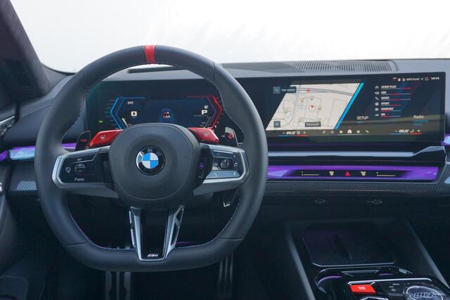 BMW M5 Sedan Carbon-keramische remmen / M Driver's Pack / Carbon Pack / Bowers & Wilkins