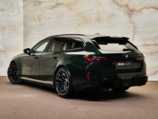 BMW M5 Touring V8 M Hybrid, Sonderlackierung, pano, B&W, 21'', stl.ventilatie, tr.haak, memory, leder, privacy