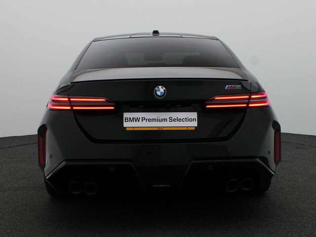 BMW M5 5 Serie Sedan M Drive Professional | Comfort Access | Panoramadak | Driving Assistant Professional | Parking Assistant Professional | Bowers & Wilkins | 20/21''
