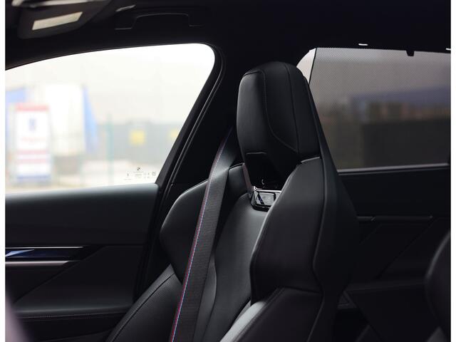 BMW M5 Touring | Marina Bay Blue - Keramisch - Pano - Trekhaak