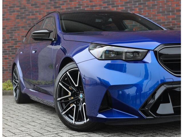 BMW M5 Touring | Marina Bay Blue - Keramisch - Pano - Trekhaak