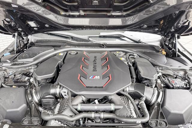 BMW M5 Sedan M Driver's Pack / Comfort Pack / Panoramadak / Driving Assistant Professional / Parking Assistant Professional