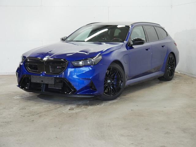 BMW M5 5-serie Touring Touring | Personal CoPilot | Bowers & Wilkins Surround Sound | Trekhaak | M Driver's Pack | Wordt verwacht