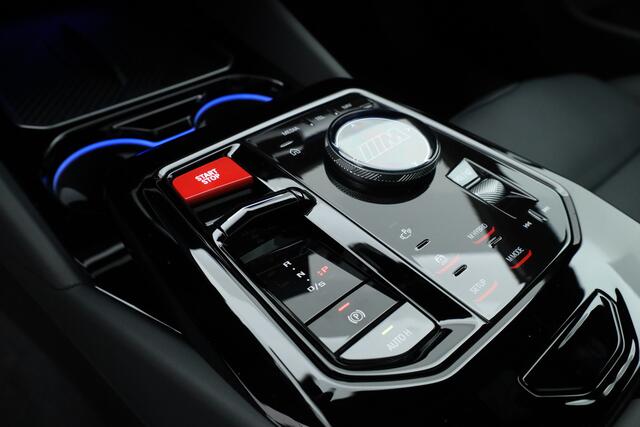 BMW M5 5-serie Touring 727pk | Ultimate Pack | Keramisch | Bowers & Wilkins | M Marina Bay | Pano | Carbon