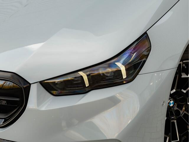 BMW M5 5-serie Touring - Pano - Bowers & Wilkins - Trekhaak - Stoelventilatie