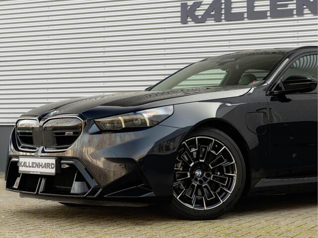 BMW M5 5-serie Touring - Pano - Bowers & Wilkins - Trekhaak - Stoelventilatie