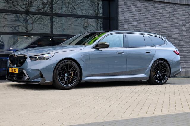 BMW M5 5-serie Touring | KERAMISCH | M-DRIVE PROFESSIONAL | CARBON SPLITTER | COMFORT-PACK | ALCANTARA | 4X STOELVERW |