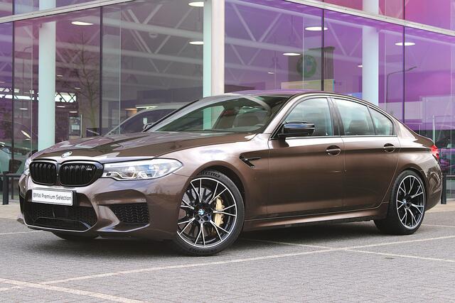 BMW M5 Competition Automaat / M Carbon-keramisch remmen / Bowers & Wilkins / M Multifunctionele Stoelen / Soft Close / Parking Assistant Plus / Adaptieve LED