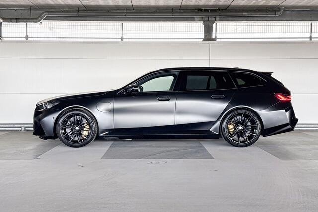 BMW M5 Touring | Keramische remschijven | Trekhaak | M Driver's Pack