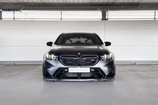 BMW M5 Touring | Keramische remschijven | Trekhaak | M Driver's Pack