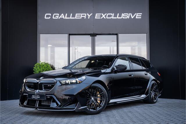 BMW M5 5-serie Touring - Origineel NL | M Drive Professional | Panorama | Carbonpakket | Keramisch | B&W