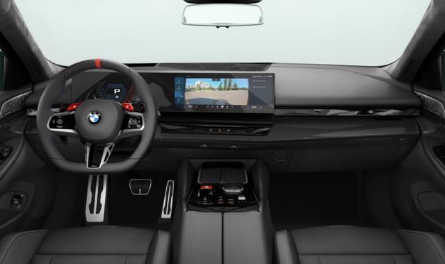 BMW M5 5-serie Touring | M Drivers Pack | M Spiegelkappen | M Compound Remsysteem | Comfort Pack | Driving + Parking Assistant | Glazen Panoramadak |