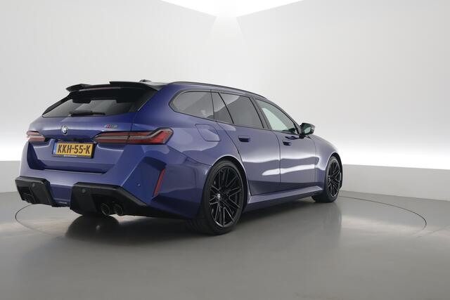 BMW M5 5-serie Touring 727pk | Rijklaar! | Ultimate Pack | Keramisch | Bowers & Wilkins | M Marina Bay | Pano | Carbon