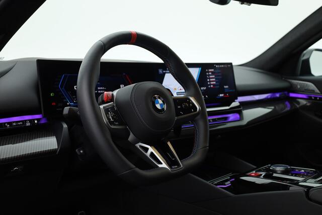 BMW M5 5-serie Touring 727pk | Rijklaar! | Ultimate Pack | Keramisch | Bowers & Wilkins | M Marina Bay | Pano | Carbon