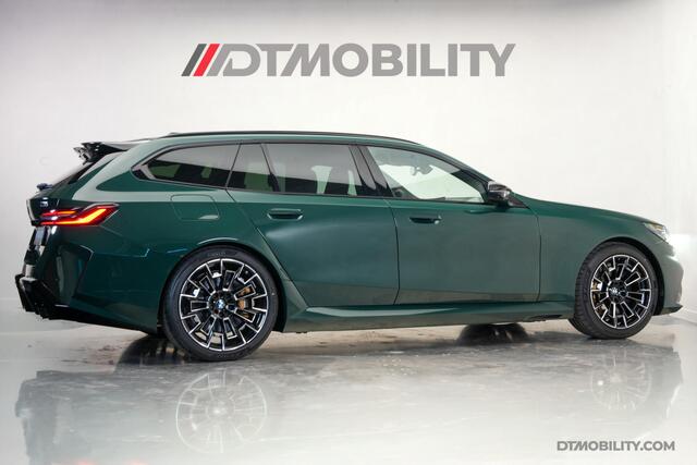 BMW M5 5-serie Touring | M-Drivers Pack | Keramisch | Akrapovic | Goodwood Grün Sonderlackierung