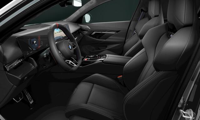 BMW M5 Touring V8 M Hybrid , pano, Ultimate Package, carbon extr., B&W, ceramic, 21'', stl.ventilatie, tr.haak, leder, privacy