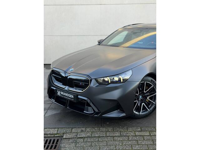 BMW M5 5-serie Touring Mat-Keramisch-M Drivers Pack-Pano-Trekhaak-21"