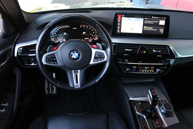 BMW M5 5 Serie Competition Automaat / Laserlight / M Multifunctionele Stoelen / Soft Close / Comfort Access / Parking Assistant Plus / Stuurverwarming