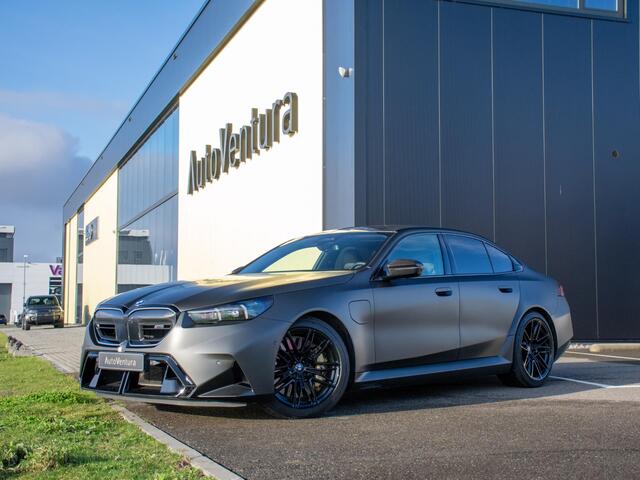 BMW M5 | Keramisch | M drivers package l Carbon | B&W Audio | Trekhaak | NP 181k!