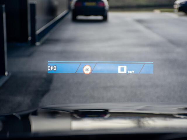 BMW M5 | Keramisch | M drivers package l Carbon | B&W Audio | Trekhaak | NP 181k!