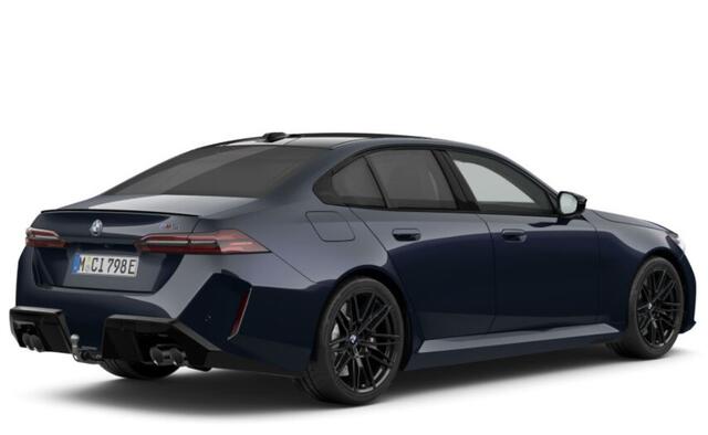 BMW M5 5-serie | M drivers pack | Comfort pack | M Intrieurlijsten | M Compound remsysteem | Elekrtische trekhaak |