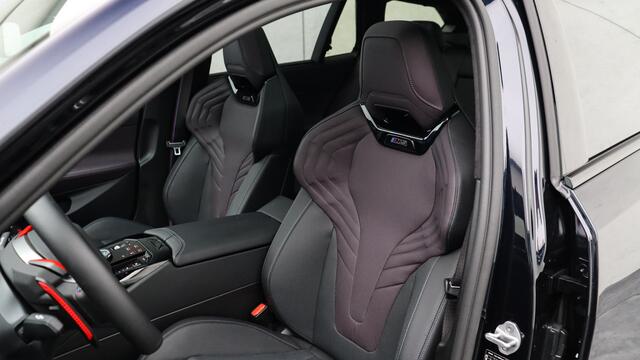 BMW M5 Touring | Ultimate Package | M Drivers Package | Stoelventilatie | Trekhaak | Bowers & Wlkins | Carbon