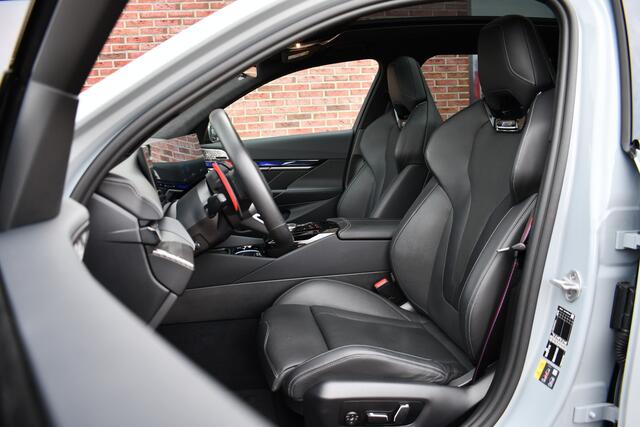 BMW M5 Touring Kreidegrau Ind. | Ultimate Pack | Keramisch | Pano | Trekh | B&W | DA+